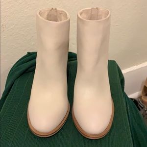 Kelsi Dagger booties